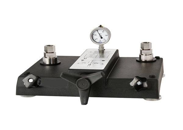 Precision Pressure Gauge Calibrator